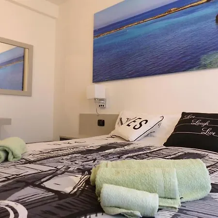 לינה וארוחת בוקר B&B Brezza Marina פורטו טורס